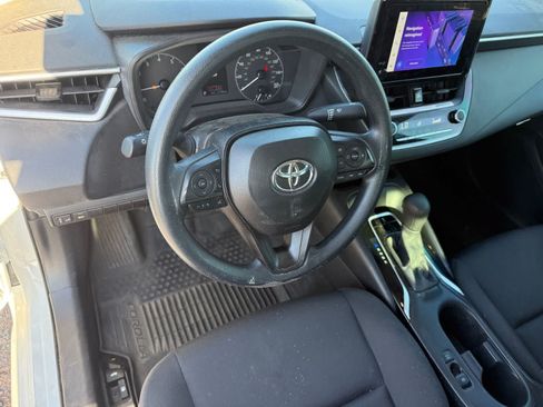 Used 2024 Toyota Corolla LE FWD image 17