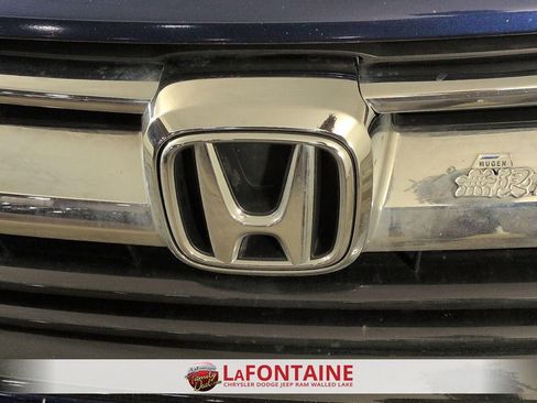 Used 2017 Honda CR-V LX image 9