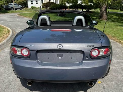 Used 2007 MAZDA MX-5 Miata Grand Touring w/ Premium Pkg RWD image 8
