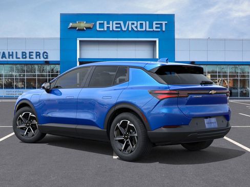 New 2026 Chevrolet Equinox EV LT FWD image 27