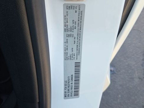 New 2026 Chrysler Pacifica Select image 43