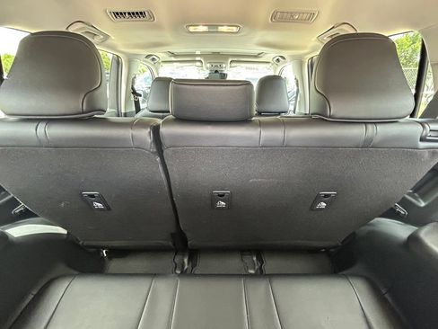 Used 2026 Toyota Highlander XLE AWD/4WD image 16