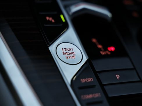 New 2026 BMW X5 xDrive40i w/ Climate Comfort Package image 40