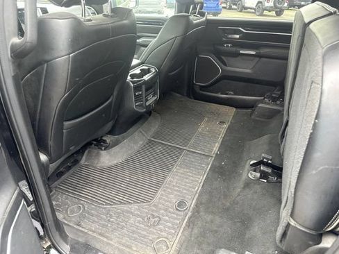 Used 2022 RAM 1500 Laramie AWD/4WD image 15