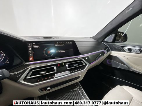 Used 2021 BMW X5 M50i w/ Executive Package image 25