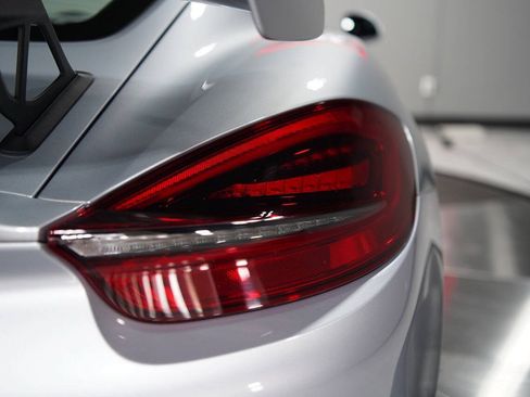 Used 2016 Porsche Cayman GT4 RWD image 47