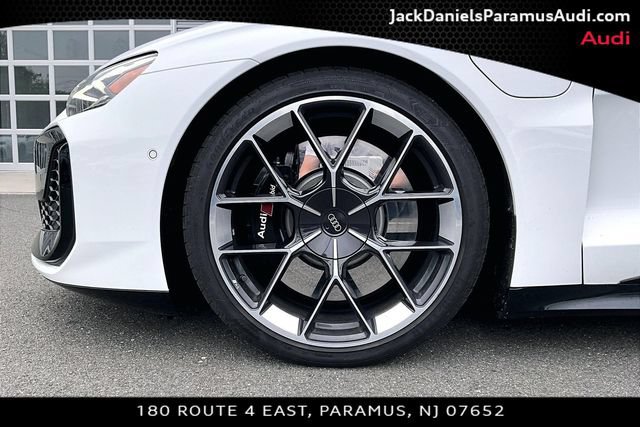 Used 2025 Audi RS e-tron GT performance w/ 21" Wheel Package AWD/4WD image 8