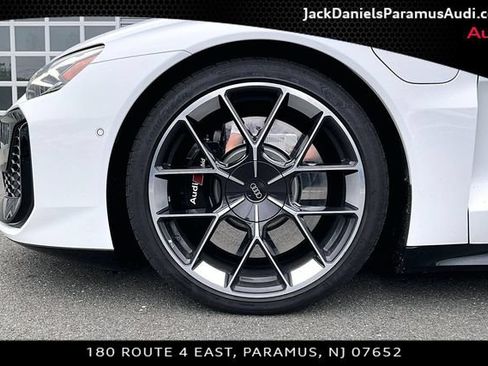 Used 2025 Audi RS e-tron GT performance w/ 21" Wheel Package AWD/4WD image 8