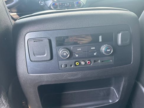 Used 2015 Chevrolet Tahoe LTZ RWD image 23