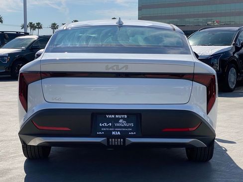 New 2026 Kia K4 EX image 5