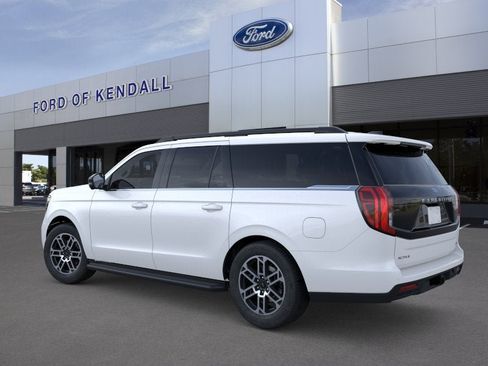 New 2026 Ford Expedition Max Active RWD image 4