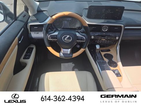 Certified 2022 Lexus RX 350L Premium w/ Premium Package AWD/4WD image 35