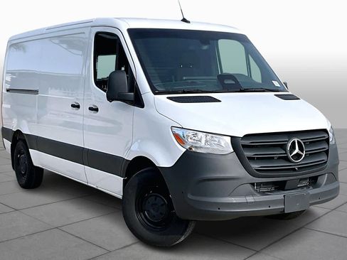 New 2025 Mercedes-Benz Sprinter 2500 image 2
