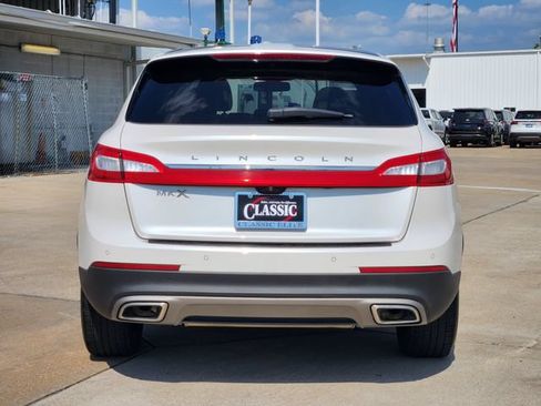 Used 2018 Lincoln MKX Reserve w/ Lincoln MKX Climate Package FWD image 6