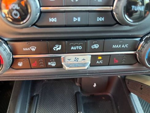 Used 2025 Ford Bronco Badlands AWD/4WD image 27