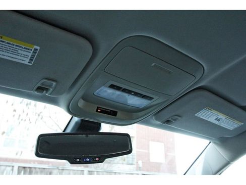 Used 2018 GMC Canyon SLE w/ SLE Convenience Package image 26