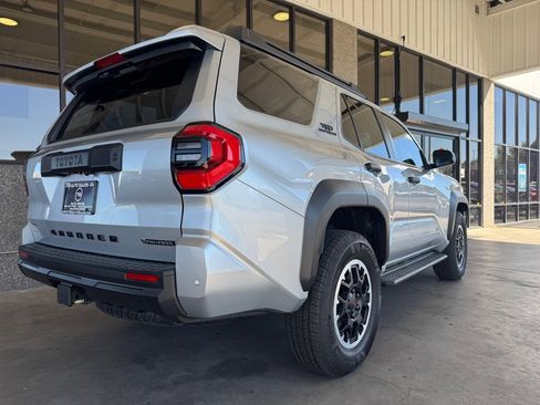 Used 2025 Toyota 4Runner TRD Off-Road image 39