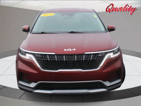 Used 2024 Kia Carnival LX image 10