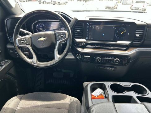 Used 2024 Chevrolet Silverado 3500 LT w/ Convenience Package AWD/4WD image 31