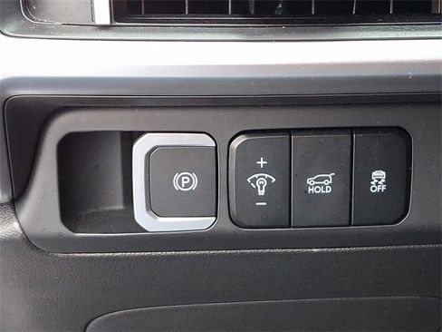 Used 2025 Hyundai Santa Fe SE image 26