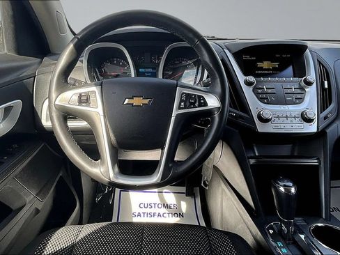 Used 2017 Chevrolet Equinox LT w/ Convenience Package AWD/4WD image 8