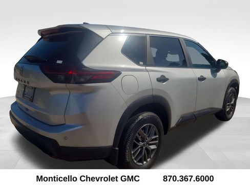 Used 2025 Nissan Rogue S FWD image 7