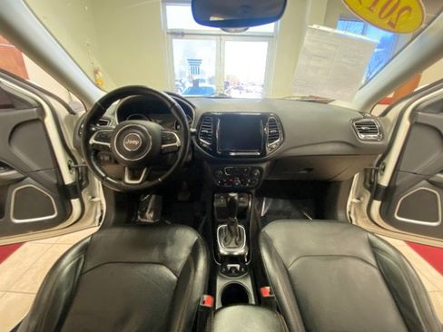 Used 2020 Jeep Compass Limited image 22