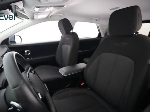 Used 2024 Hyundai Ioniq 5 SEL RWD image 4
