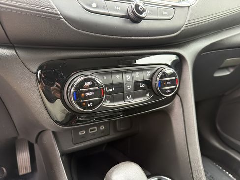 Used 2021 Buick Encore GX Select w/ Sport Touring Package FWD image 26