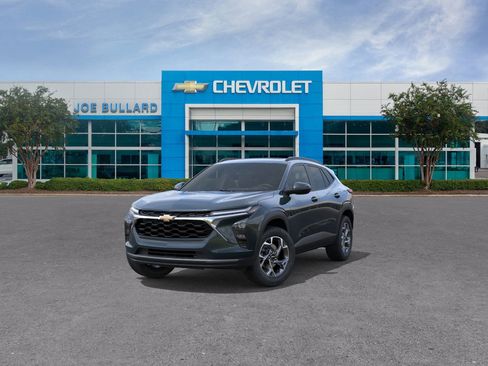 New 2026 Chevrolet Trax LT w/ Sunroof Package image 43