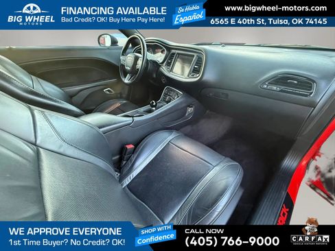Used 2016 Dodge Challenger R/T Plus RWD image 10