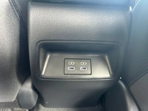 Used 2025 Toyota Corolla LE FWD image 15