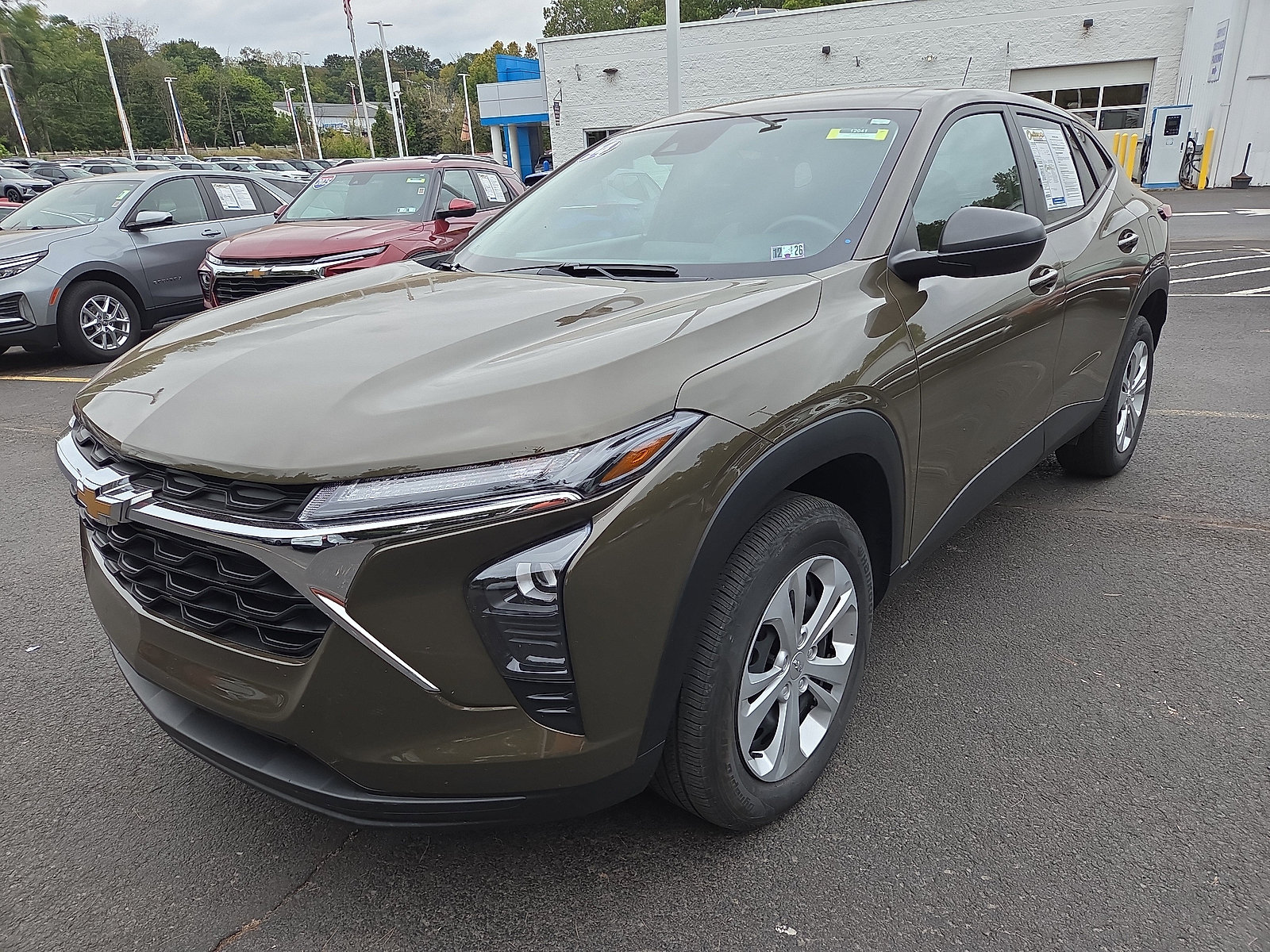 Used 2024 Chevrolet Trax LS FWD image 7