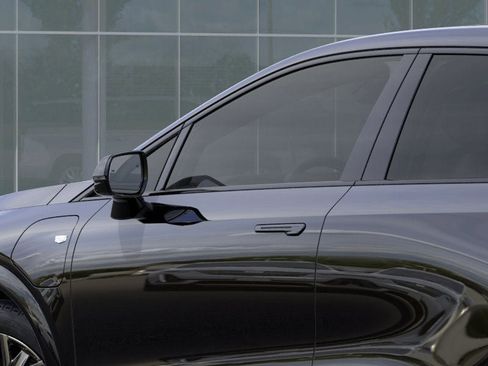 New 2026 Cadillac Optiq V w/ LPO, Floor Liner Package image 12