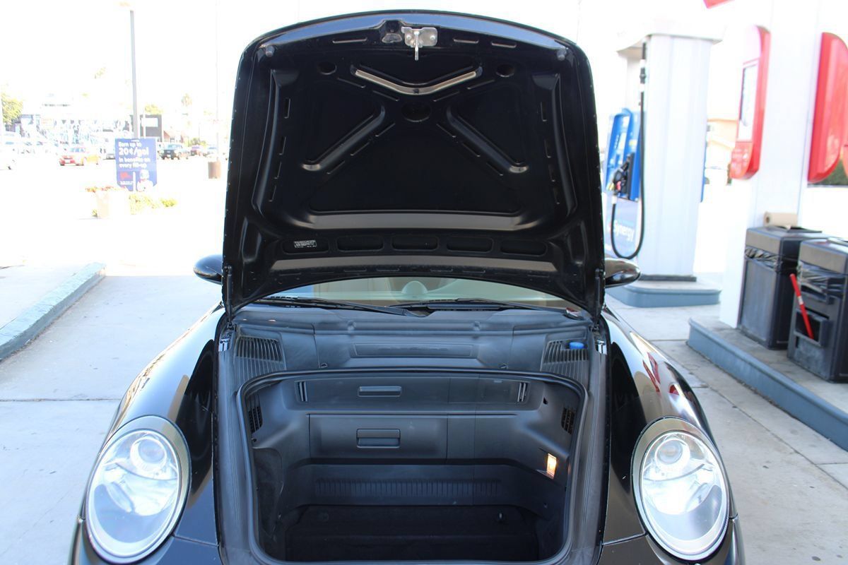 Used 2006 Porsche 911 Carrera S RWD image 32
