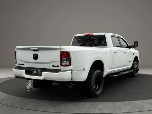 Used 2022 RAM 3500 Big Horn w/ Night Edition image 4