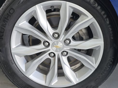 Used 2023 Chevrolet Malibu LT w/ Driver Confidence Package image 11