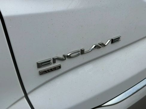 Used 2020 Buick Enclave Essence w/ Sound and Sites Package AWD/4WD image 13