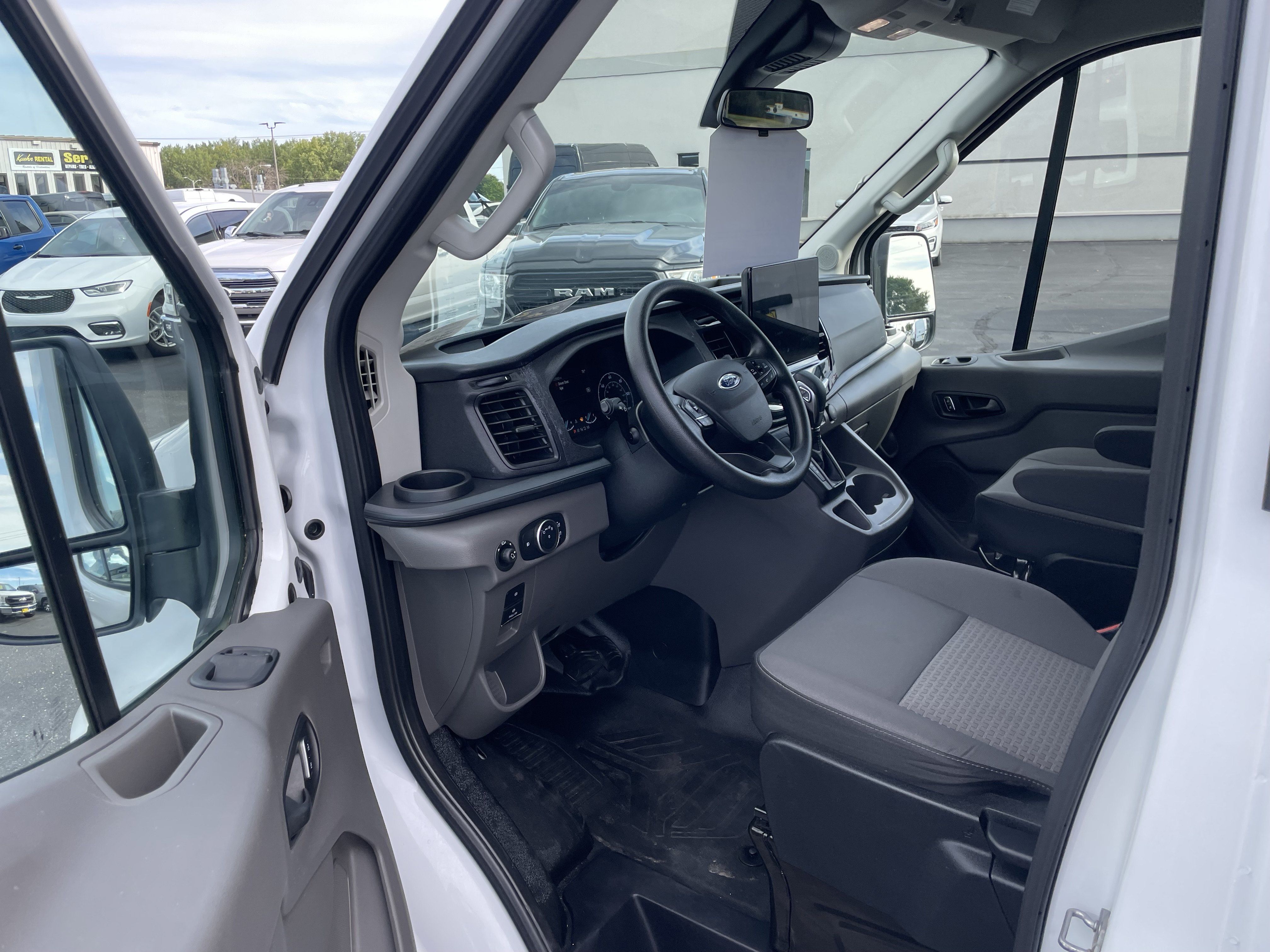 Used 2025 Ford Transit 350 XLT AWD/4WD image 13
