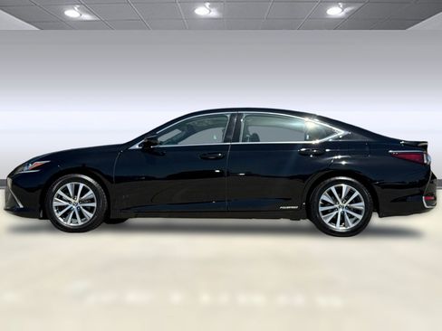 Used 2020 Lexus ES 300h w/ Premium Package FWD image 2