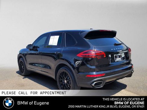 Used 2016 Porsche Cayenne AWD/4WD image 5