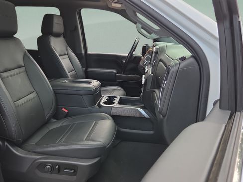 Used 2022 GMC Sierra 2500 Denali AWD/4WD image 17