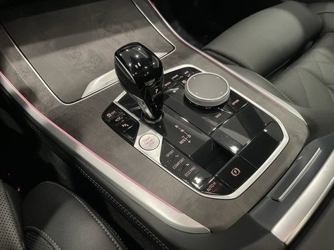 Used 2023 BMW X5 xDrive40i w/ M Sport Package image 19