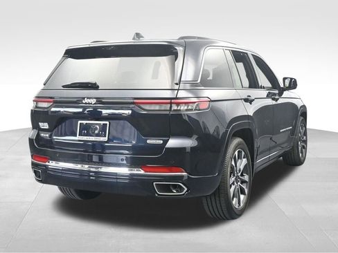 Used 2024 Jeep Grand Cherokee Overland w/ Luxury Tech Group IV image 5