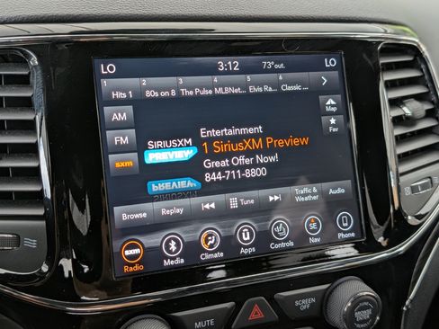 Used 2019 Jeep Grand Cherokee Limited AWD/4WD image 29