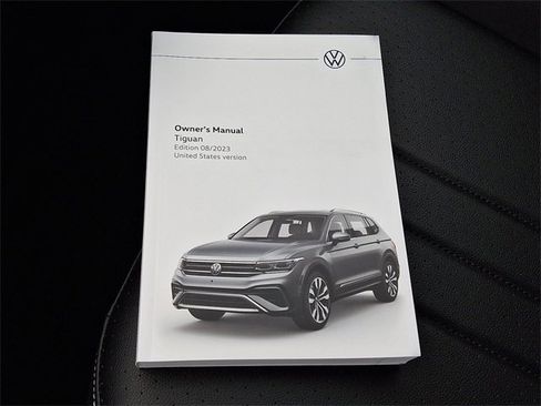 Used 2024 Volkswagen Tiguan SE R-Line image 26