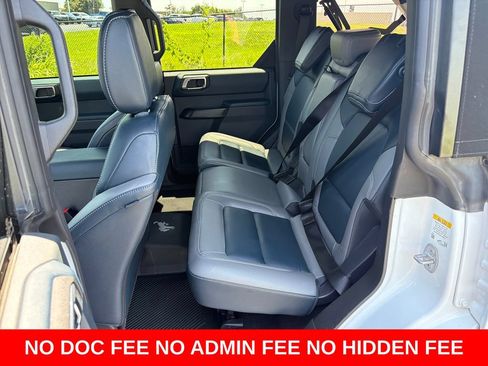 Used 2024 Ford Bronco Outer Banks AWD/4WD image 25