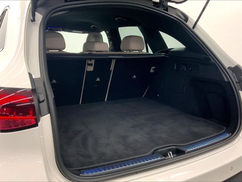 Used 2026 Mercedes-Benz GLC 300 image 16