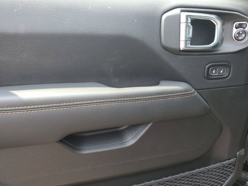 New 2025 Jeep Wrangler Unlimited Rubicon 392 image 7