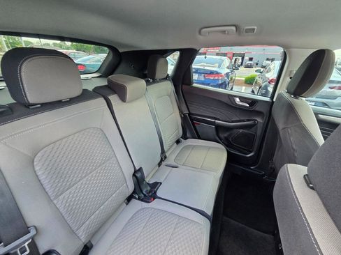 Used 2021 Ford Escape SE FWD image 18